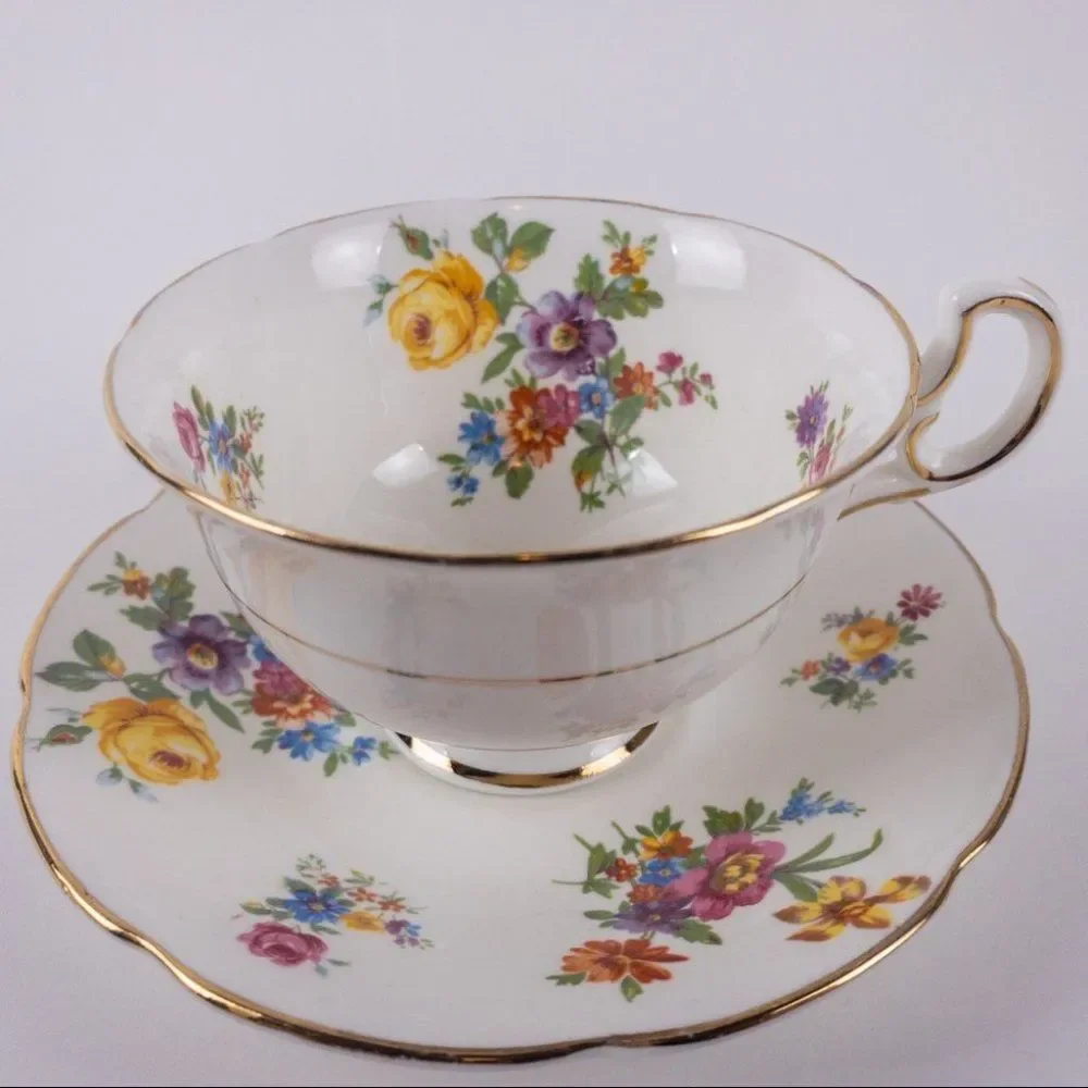 Rare Adderley Bone China Tea Cup made in England - Picture 3 of 9